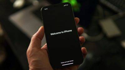 IOS 17 glitch? Users complain iPhones mysteriously switching off; Know all about it - tech.hindustantimes.com
