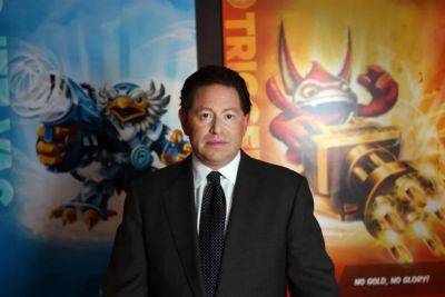 Activision Blizzard CEO Bobby Kotick is stepping down this year - videogameschronicle.com