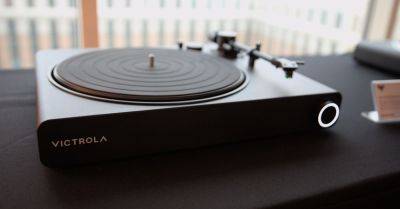 Victrola’s Sonos-ready Stream Onyx turntable is on sale for $200 off - theverge.com
