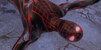Spider-Man 2 Fans Are Using Fall Damage To Make Peter And Miles Eat Pavement - thegamer.com - New York - Greece