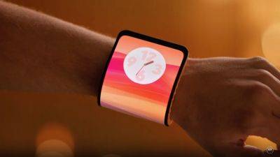 Motorola Shows Off Shape-Shifting Phone That Fits on Your Wrist - pcmag.com