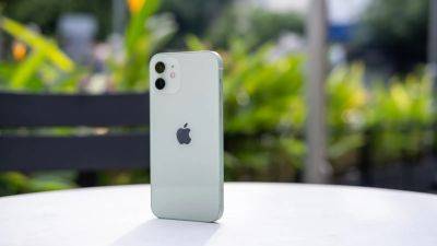 IPhone 12 price drop: Check discount, exchange deal, bank offers, and more - tech.hindustantimes.com