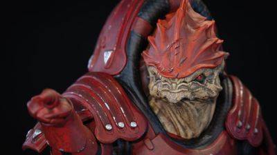 Mass Effect: Dark Horse Reveals New Urdnot Wrex and Tali'Zorah Figures - ign.com - Reveals