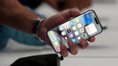 Cyber Monday sale: This iPhone 15 deal will give you $300 back - tech.hindustantimes.com