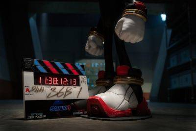 Sonic 3 Filming Announcement Kicks Off Fan Debate About Shadow the Hedgehog’s Shoes - gamepur.com