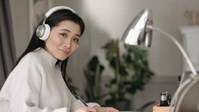 Early Black Friday Sale 2023: Grab amazing headphone deals before the holiday rush - tech.hindustantimes.com