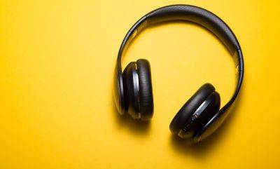 Headphone extravaganza: Sony, Anker, JBL to Skullcandy, unmissable deals on top brands - tech.hindustantimes.com
