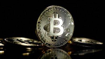 The countdown for a bitcoin ETF decision is on and It is approaching a critical deadline - tech.hindustantimes.com - Usa