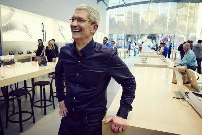 Apple CEO Tim Cook Is Now Worth $2 Billion, Despite Taking A 40 Percent Pay Cut This Year - wccftech.com - state California
