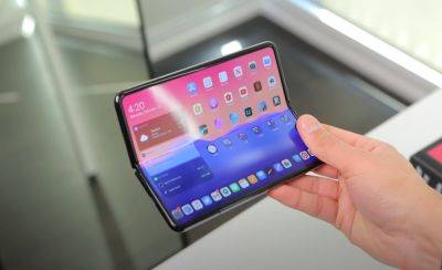 Apple Wants To Extend Its Foldable Lineup To The iPad, Claim Supply Chain Sources, But No Word On Possible Launch - wccftech.com - North Korea - state California
