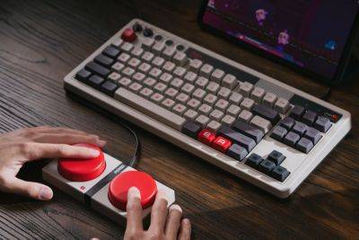 8BitDo’s NES-themed mechanical keyboard comes with truly large A and B ‘super buttons’ - techcrunch.com - Japan