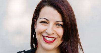 Anita Sarkeesian to close Feminist Frequency after 15 years - gamesindustry.biz - After