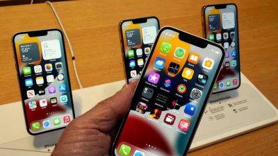 The end-call button on your iPhone could move soon - tech.hindustantimes.com