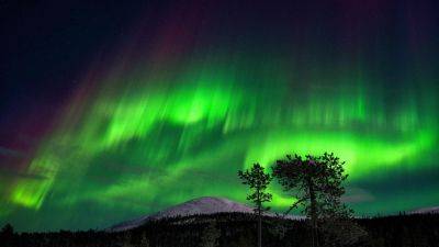 Solar storm disrupts US radio communications; more auroras expected - tech.hindustantimes.com - Usa - Canada - state Alaska