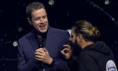 Geoff Keighley keeps his cool as Opening Night Live stage crasher closes in: 'That's just so disappointing' - pcgamer.com - Germany