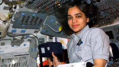 The inspiring story of astronaut Kalpana Chawla, the first Indian woman in space - tech.hindustantimes.com - Usa - state Texas - India - state California - city Columbia
