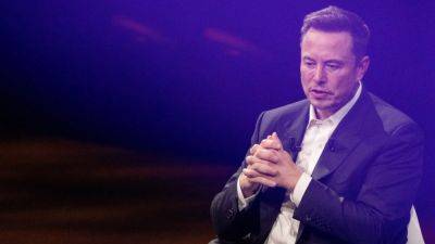 Elon Musk Booed at Video Game Competition in LA - pcmag.com - New York