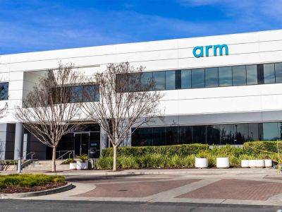 ARM Executives Reportedly Raised Royalties On Smartphone Partners, Company Expects A 20 Percent Boost In Revenue With This Change - wccftech.com - Britain