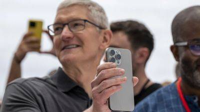 Apple iPhone 15 Pro Max deliveries slip to November in sign of demand - tech.hindustantimes.com - Britain - Australia - Germany - Usa - China - Japan - Canada - India - state California - France