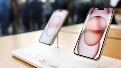Apple fan Elon Musk says will buy iPhone 15; Explains why, calls it 'incredible' - tech.hindustantimes.com - India