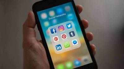 Social Media Is Just One Online Habit Hurting Teens - tech.hindustantimes.com