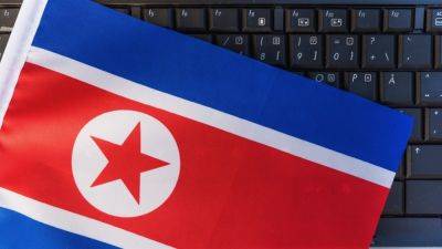 North Korean Hackers Posing As Facebook Recruiters Hit Job Hunters With Malware - pcmag.com - North Korea - Spain