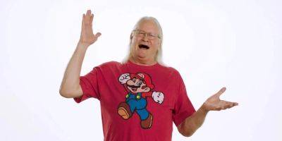 Charles Martinet Calls Miyamoto "Papa" In Goodbye Message To Mario - thegamer.com