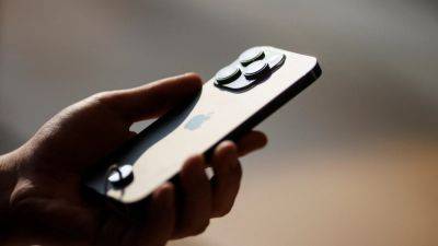 Tech Briefing today: iPhone 15 Ultra may not happen, Roblox rolls out update, YouTube 'glowing' button, more - tech.hindustantimes.com - Usa - India