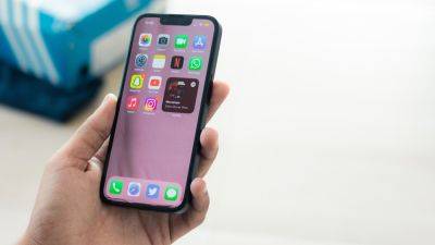Apple unveils major overhaul for iPhone users in EU - Sideloading, alternative app stores, and more - tech.hindustantimes.com - Eu