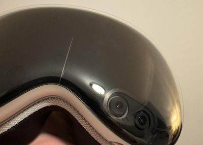 Apple Vision Pro Front Glass Appears To Be Cracking Without Being Dropped Or Moved, As Reported By Multiple Owners - wccftech.com