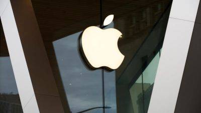 Apple retreats in fight to defend App Store in Europe - tech.hindustantimes.com - China - Eu