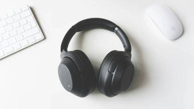 From Sennheiser, Sony to Bose, check out the 5 best headphones to amplify your listening experience - tech.hindustantimes.com