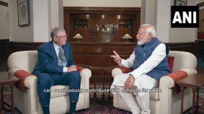 PM Modi, Bill Gates Discuss India’s Digital Revolution; Shares How Digital India Is Leading - tech.hindustantimes.com - India - county Summit - Indonesia