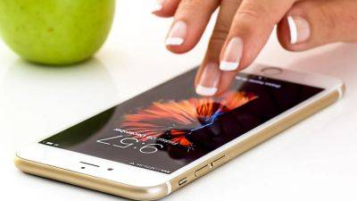 IPhone Finger: What is this new social media hype and should you be really worried? - tech.hindustantimes.com