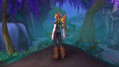 May 2024 Reward for Completing Traveler's Log - Wings of the Amber Monarch Transmog - wowhead.com