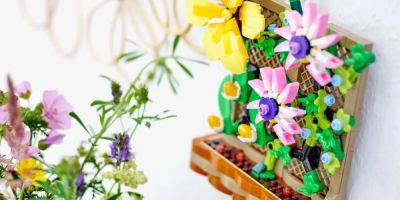 Lego Customers Can Get A Free Flower Trellis Set For A Limited Time - thegamer.com