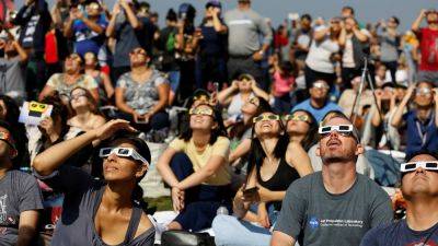 Solar Eclipse 2024: How to click photos of the celestial event like a pro on your Android smartphone - tech.hindustantimes.com